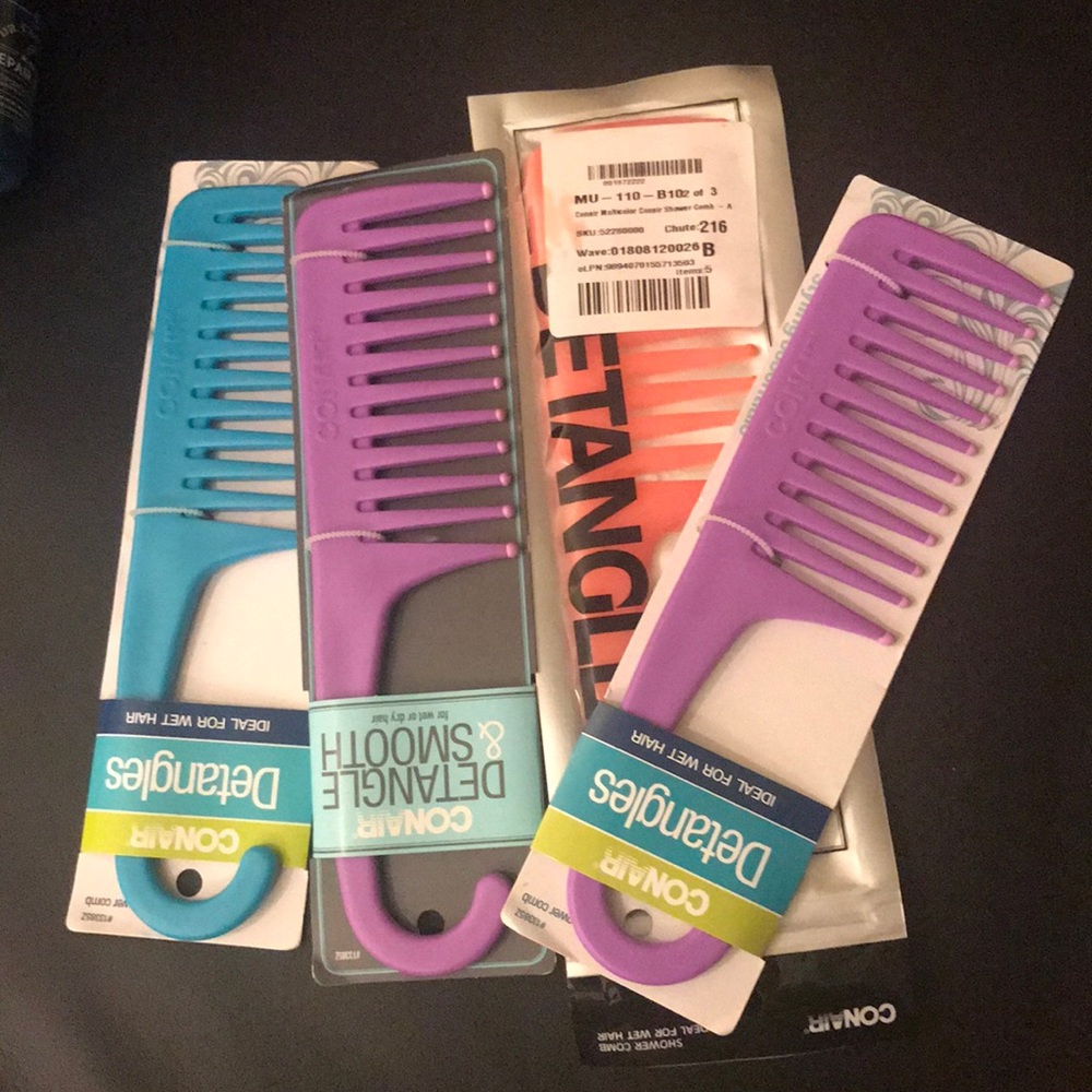 Conair Detangle and smooth comb for dry / wet hair